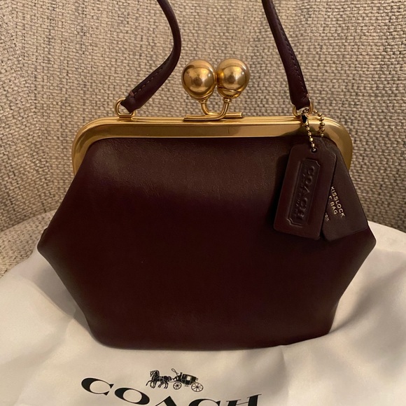 Coach  kisslock bag 16 burgundy/wine Leather Clutch with Gold Accents - Picture 9 of 14